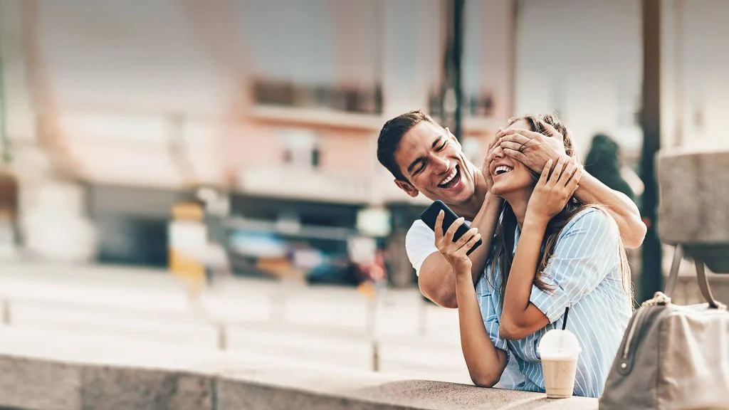 Discover Love Nearby: How to Find Local Singles Online
